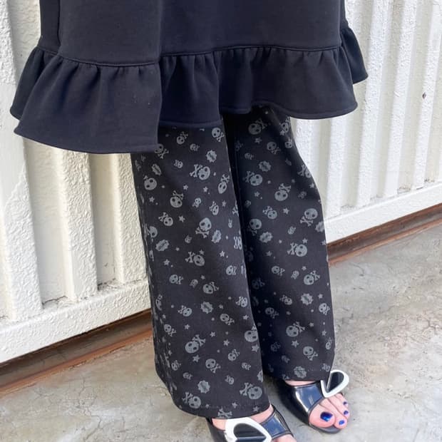 Momentel skull indigo denim pants