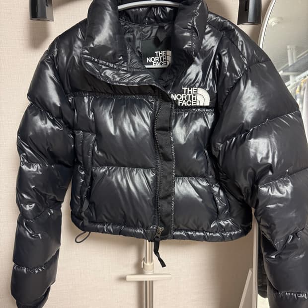 노스페이스 여성 눕시 숏패딩 s 판매합니다.