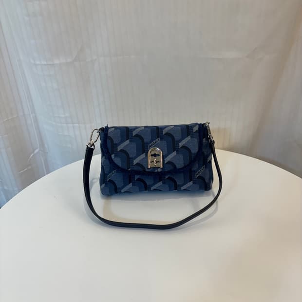 정품 로사케이 데님 미니 숄더백    