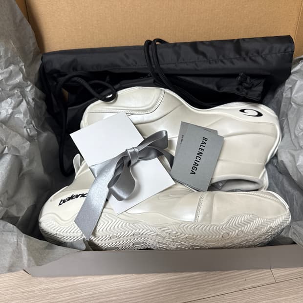 [41] 발렌시아가 25FW 바스켓볼 스니커즈 화이트 백화점판