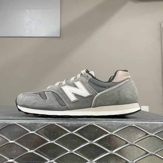 뉴발란스 373 그레이 270
