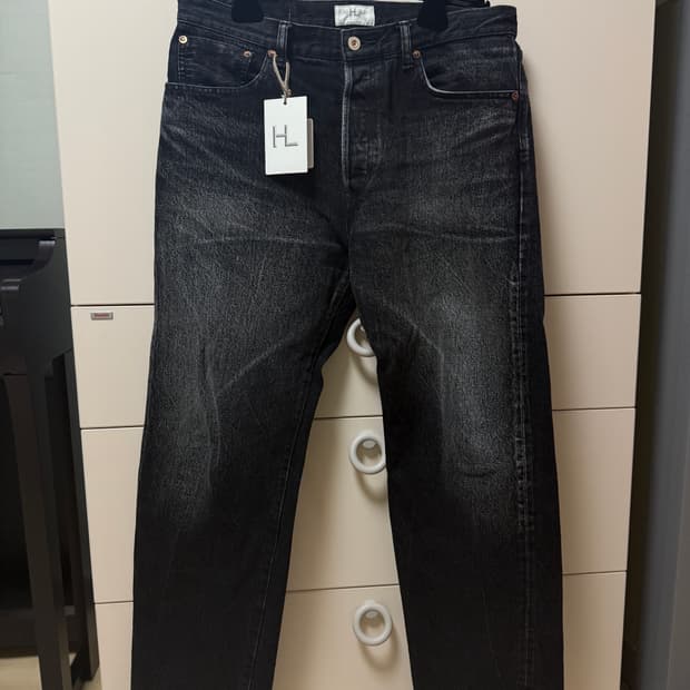 헤릴 25ss 레귤러 데님 블랙 2사이즈