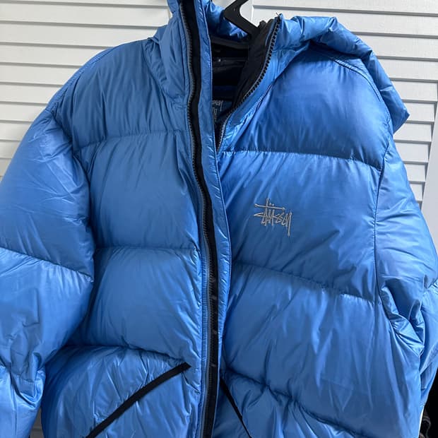 스투시 마이크로 립스탑 다운 파카 스카이 블루