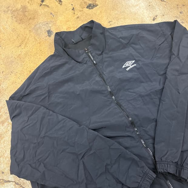 [정품/105] 엄브로 바람막이 블랙 b14