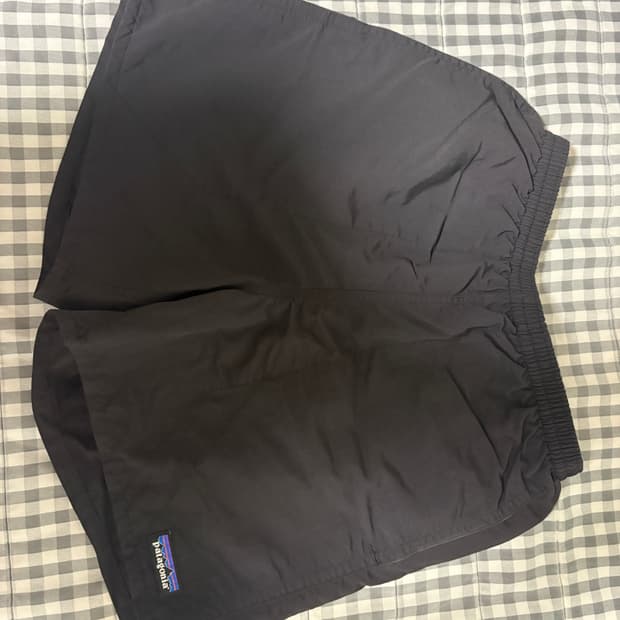파타고니아 배기스 팬츠 반바지 쇼츠 5인치 블랙(BOB) XS팝니다