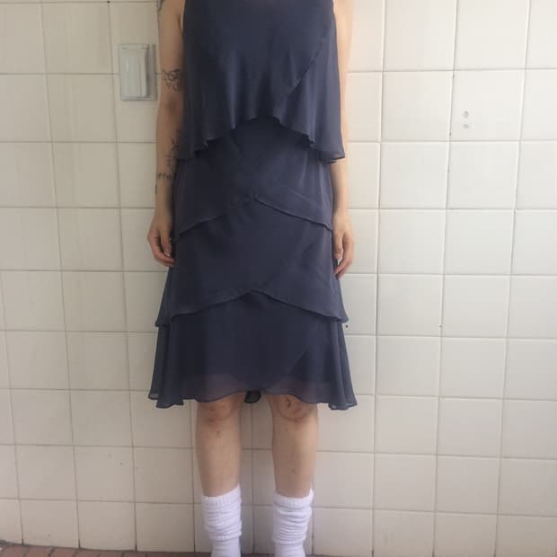 Layer point sleeveless onepiece