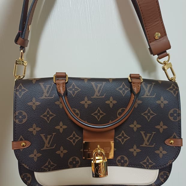 루이비통 보x라르 가방