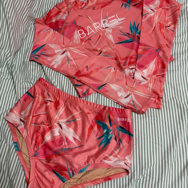 배럴 파라다이스 코랄핑크 래쉬가드set 오네갸루