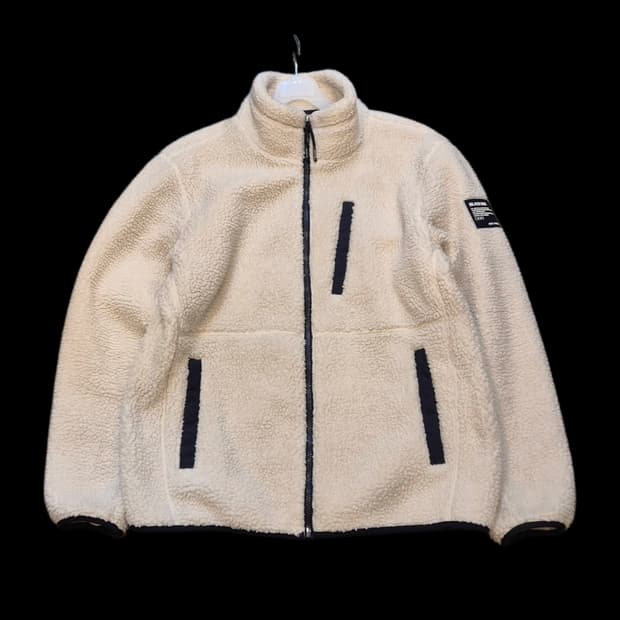 100(착샷잇음) 블랙야크 아이보리 후리스집업 