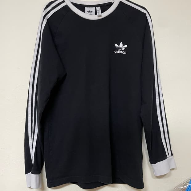 아디다스 롱슬리브