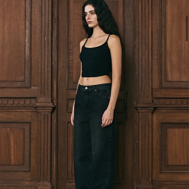 HIGH RISE STRAIGHT JEANS (BLACK)