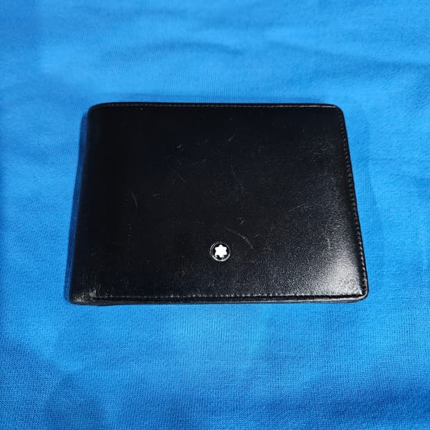 몽블랑 블랙컬러 남성 반지갑