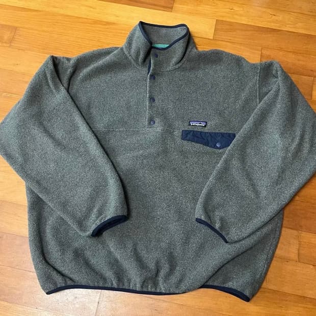 [L] 파타고니아 신칠라 그레이 네이비