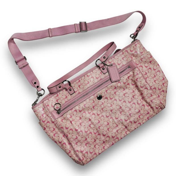 코치 러블리 시그니처 로고 y2k 딸기우유 숄더백/크로스백