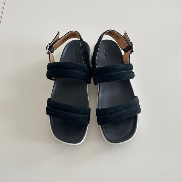 어그 UGG Lynnden 샌들