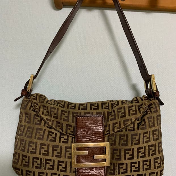 펜디 바게트백. 정품