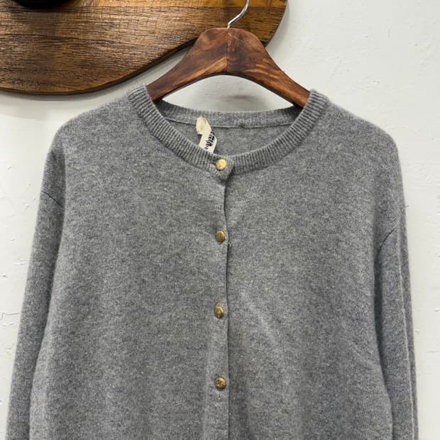 55) Cashmere 100% Wool Cardigan