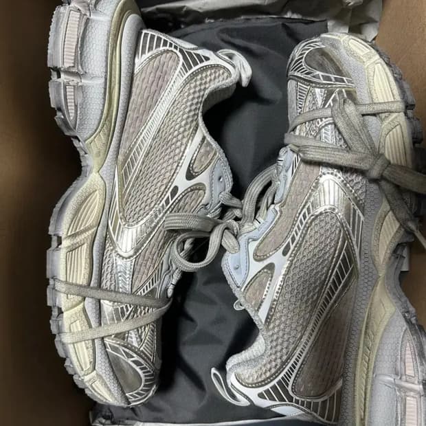 발렌시아가 3xl 에그쉘 43사이즈 새상품