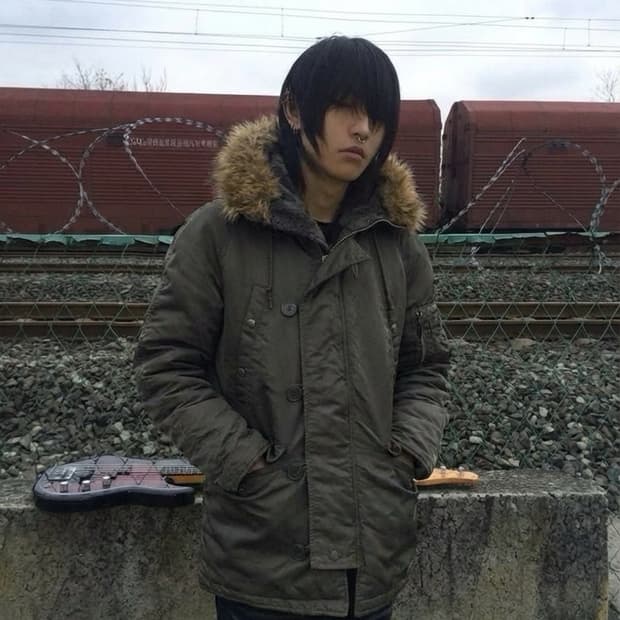 알파 인더스트리의  N-3B 파카