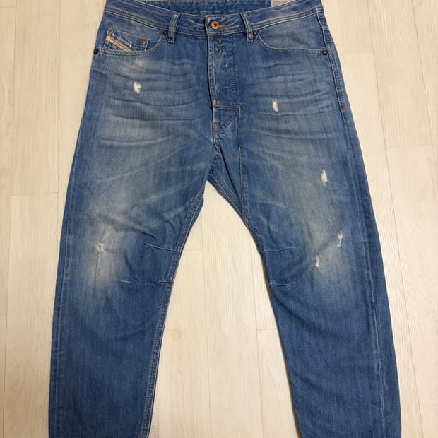디젤 웨스트진 청바지 (테이퍼드핏)