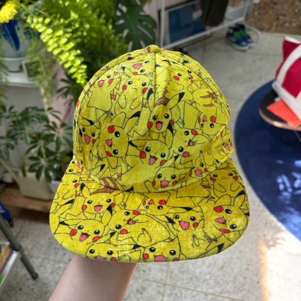 Vintage Poketmon Pikachu Velvet Cap