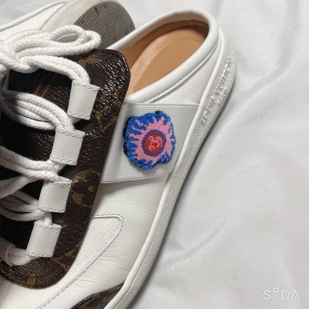 루이비통 23SS LV x YK 루 오픈 백 여성 스니커즈 240mm