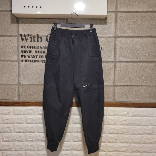 나이키 하이라이즈 조거팬츠 M