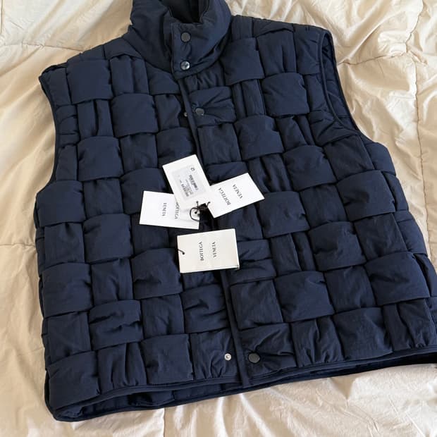 보테가 베네타 나일론 패딩 조끼