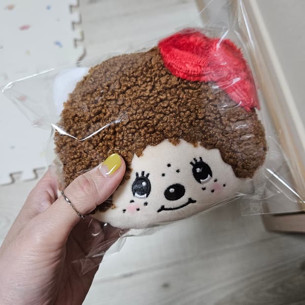 몬치치 키티 목걸이 파우치