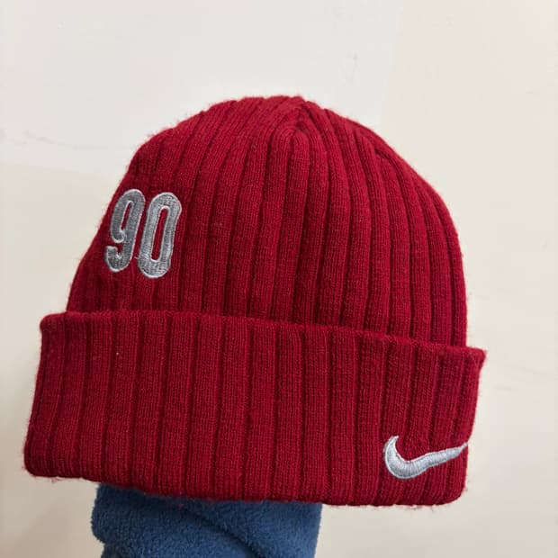 N243. 나이키 비니