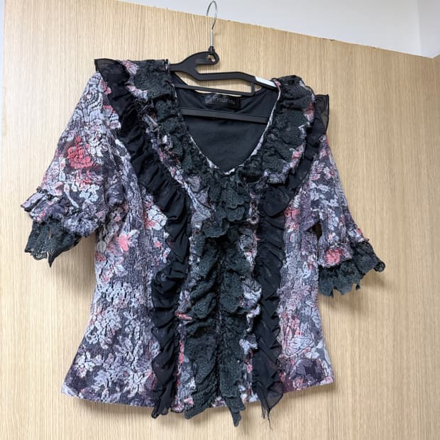 레이스 패턴 롱 스커트 & 블라우스 세트