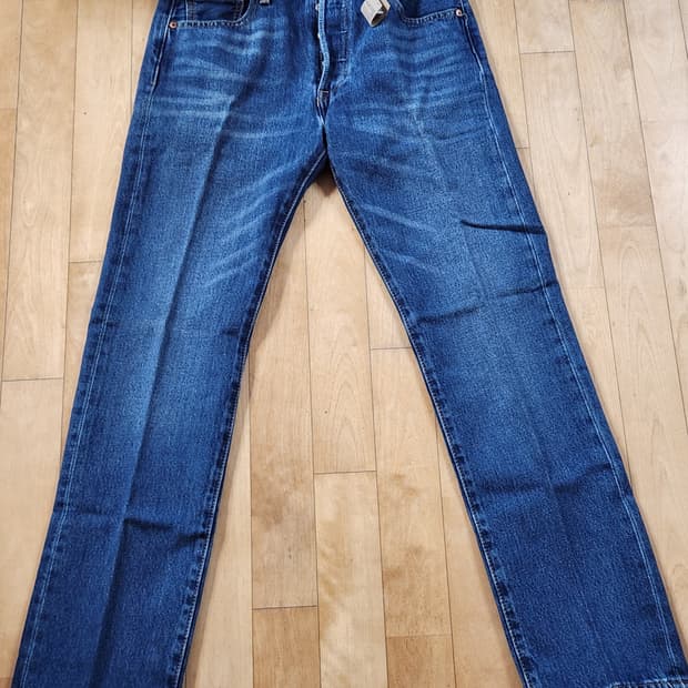 리바이스 501 W30 L32 팝니다.