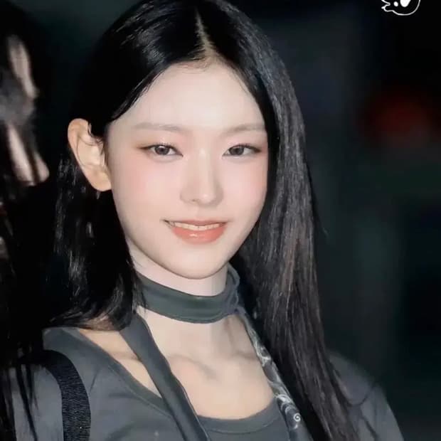 실사) 허그유어스킨 하트 오너먼트 스카프탑 차콜