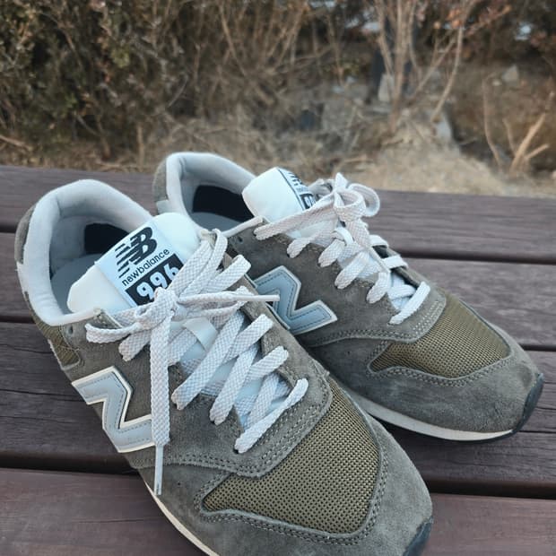 뉴발란스 996 올리브 260