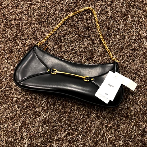 새상품 H&M 블랙 체인 숄더백