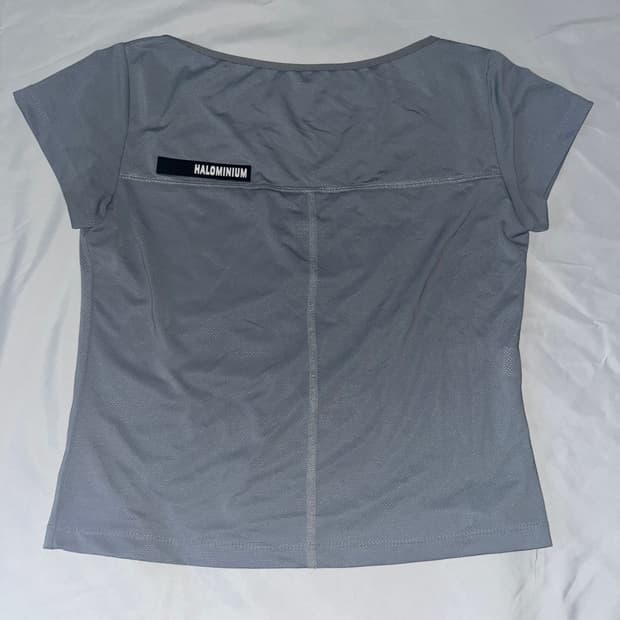 halominum sporty grey top
