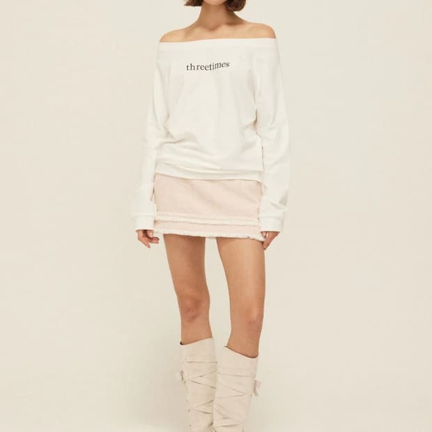 쓰리타임즈 오프숄더 탑 m