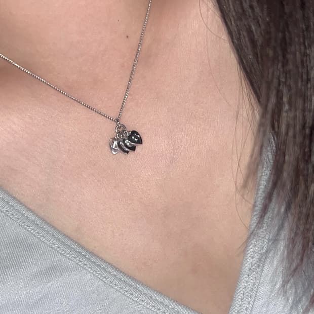 Dior 디올 하트 로고 참 목걸이