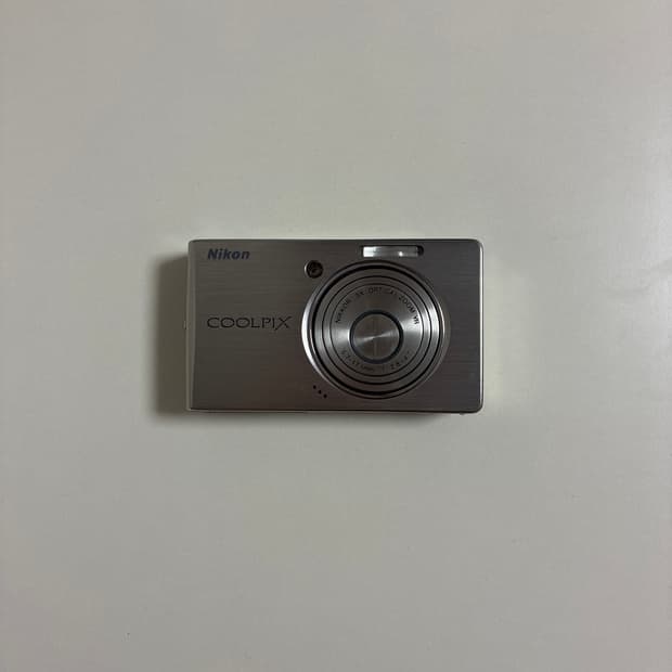 니콘 쿨픽스 s500