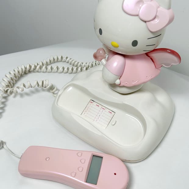 빈티지 헬로키티 유선 전화기 