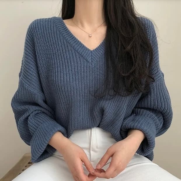 색감깡패 루즈핏 하찌 브이넥 니트