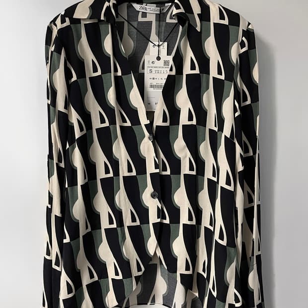 자라 패턴 브라우스 s 