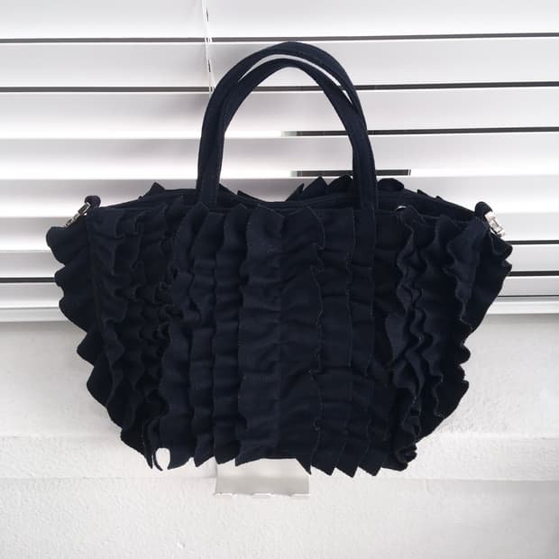 Ray Beams Frill Bag