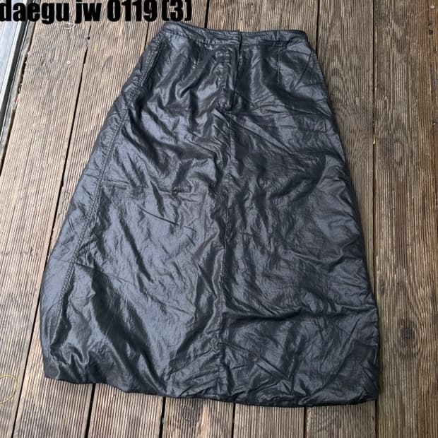 아틀리에나인 스커트