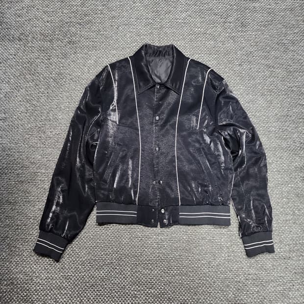 엘무드 블랙 라인 배색 숏 블루종  48사이즈 