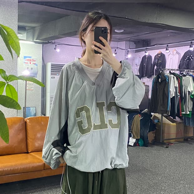 클레버 가든 빅로고 투톤 웜업 B1997