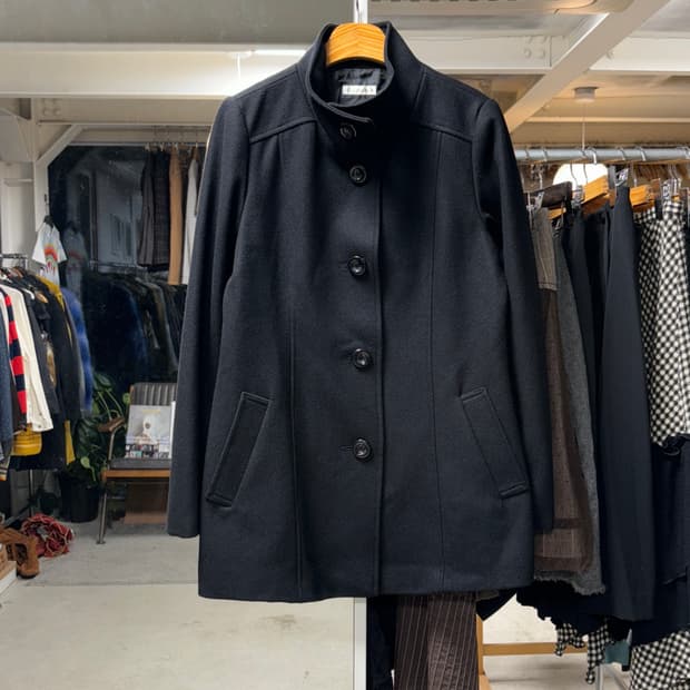 a.v.v 하이넥 울코트