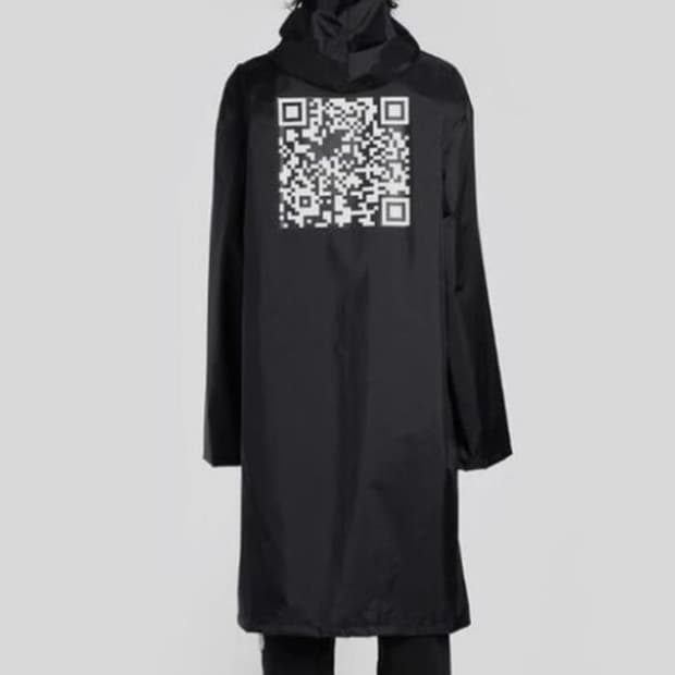 베트멍 QR코드 레인 코트