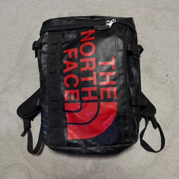 노스페이스 베이스 캠프 퓨즈 박스 백팩