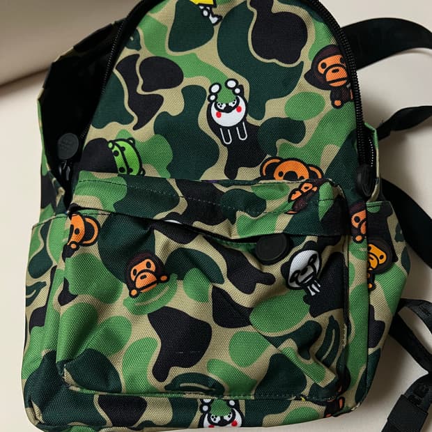 베이프 베이비 마일로 백팩